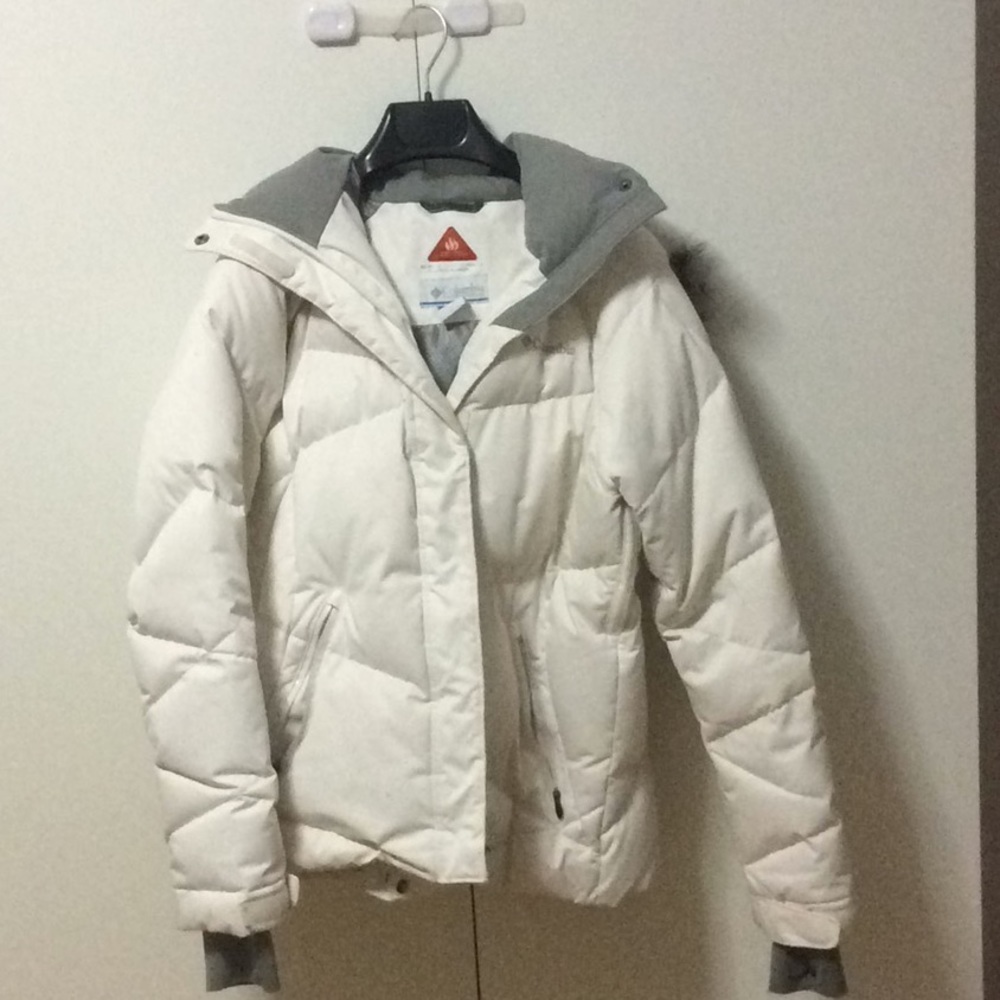 Columbia white down jacket